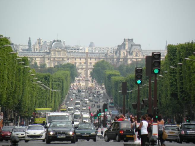  vue gnrale de l'avenue des Champs Elyses