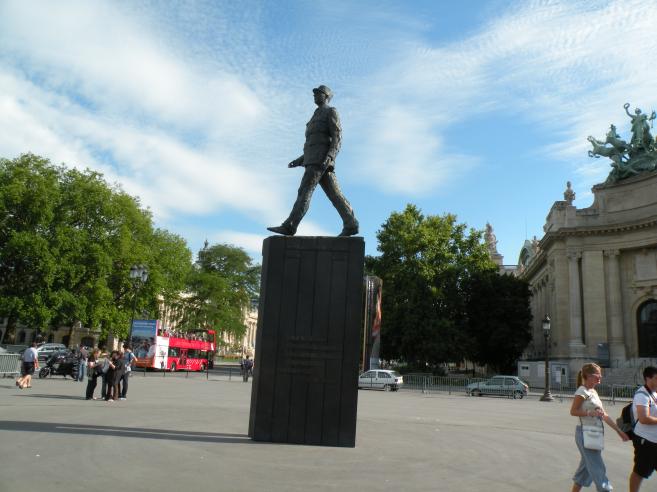  statue de DeGaulle, Champs Elyses