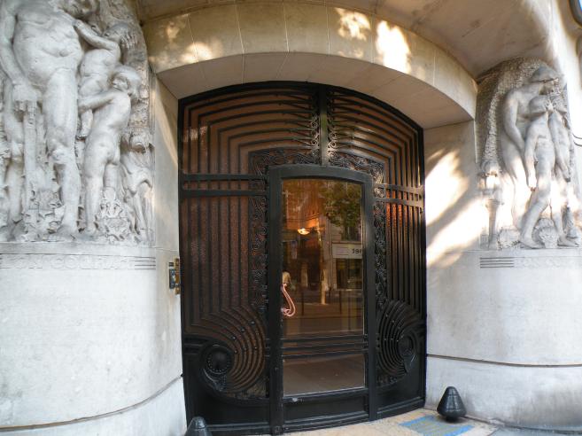  porte d'entre d'immeuble, 67, boulevard Raspail