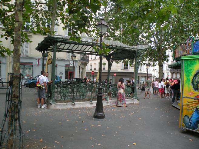  bouche de mtro Abbesses, place des Abbesses