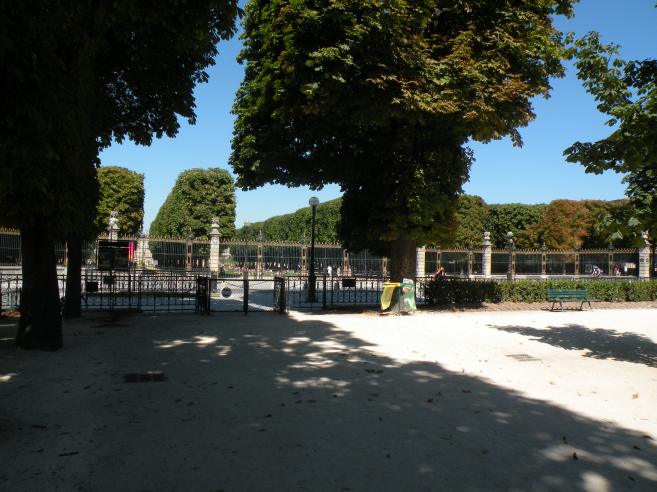  entre sud du jardin du Luxembourg