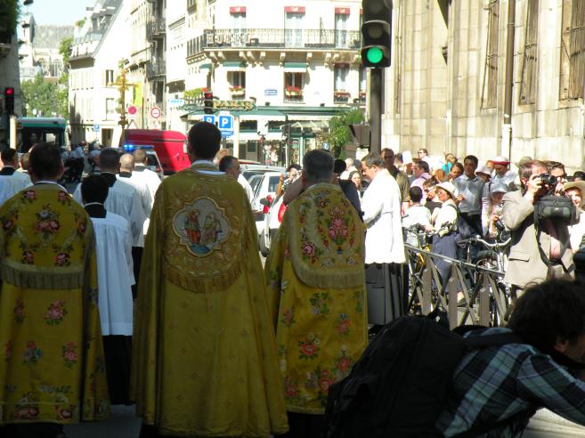  costumes religieux