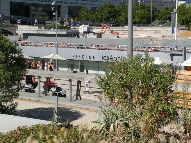  Piscine dcouverte dans le 13e