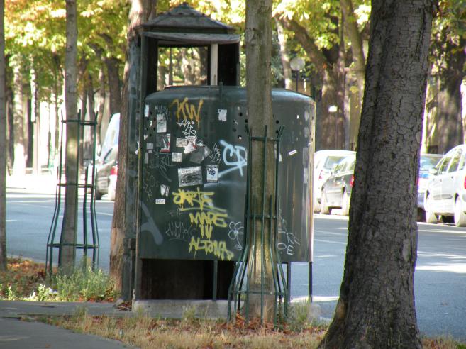  pissotire, boulevard Arago