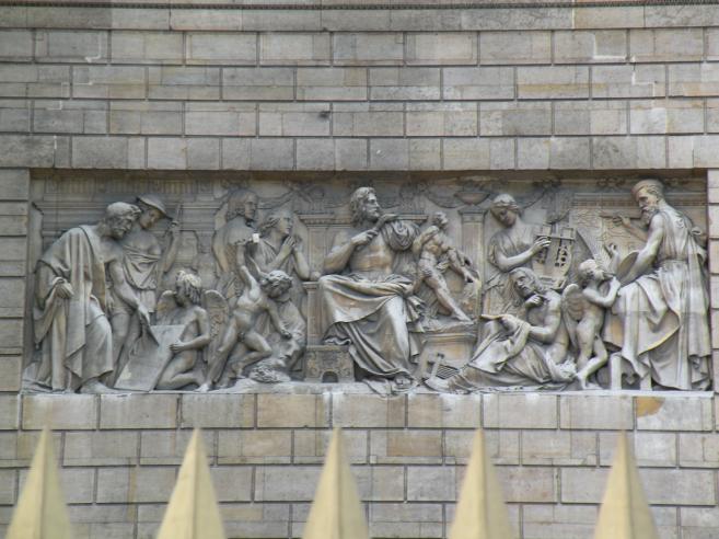  frise sculpte, palais Bourbon