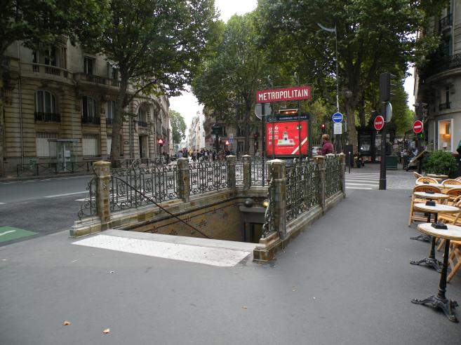  Bouche de mtro Assemble Nationale
