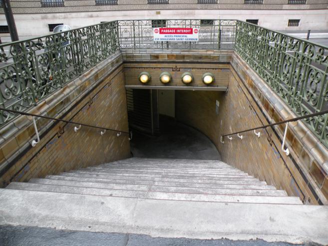  entre du mtro