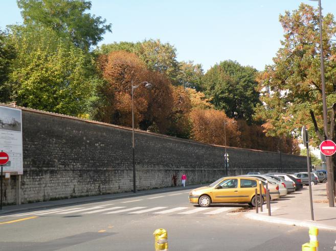  mur de l'hpital Sainte-Anne en automne