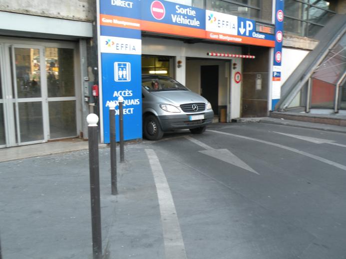  entre du parking de la gare Montparnasse