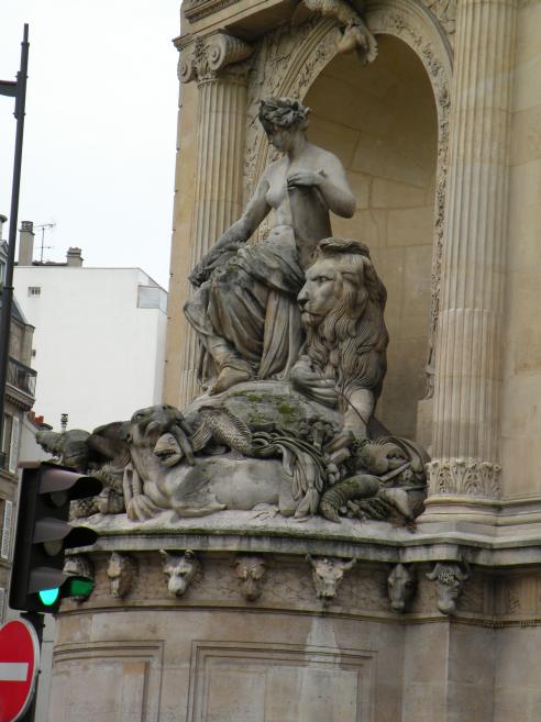   groupe sculpt, femme nue et animaux