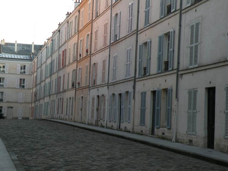  faades et volets multicolores de la rue d'Enfer, 14e
