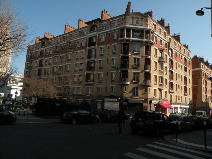  immeuble en briques