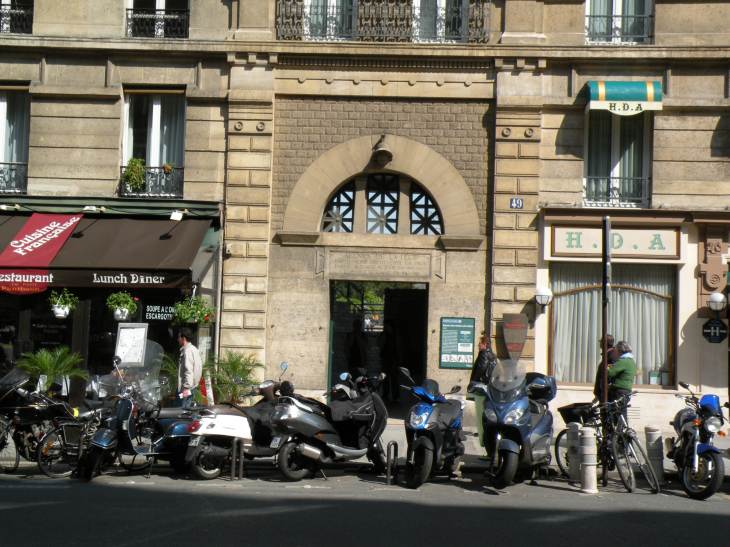  Entre des Arnes de Lutce, rue Monge