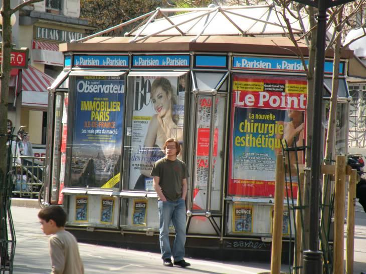  kiosque  journaux, avril 2010