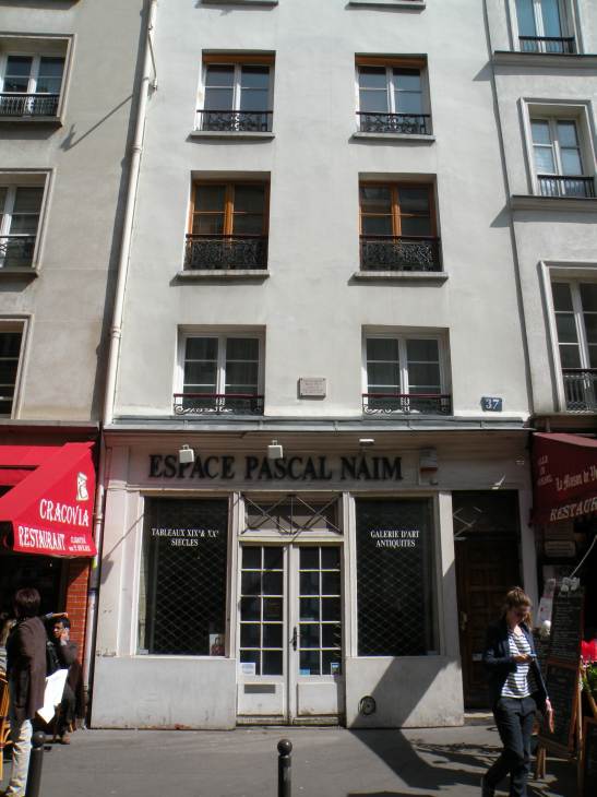   maison o habita l'crivain japonais Kunio TSUJI de 1980  1999, 37 rue Mouffetard