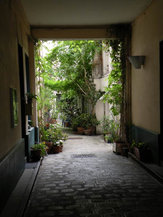   cour intrieure verdoyante, 33 rue Pascal,  13e