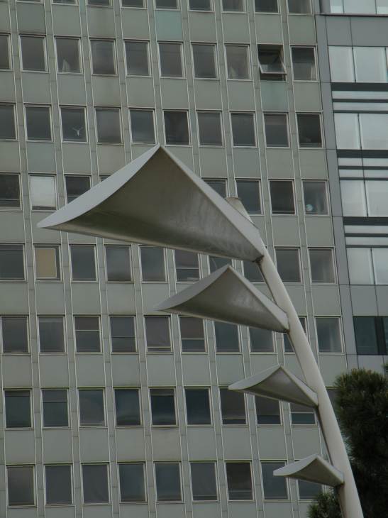   lampadaire moderne