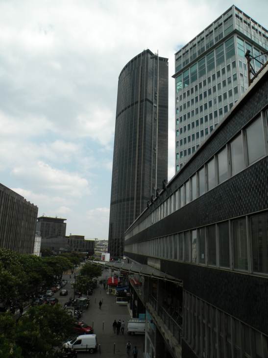   tour Montparnasse et quartier de la gare