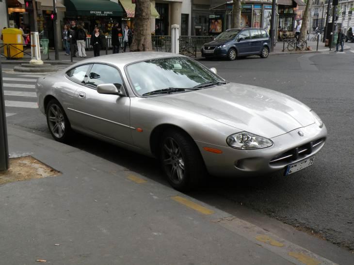  coup Jaguar XK8