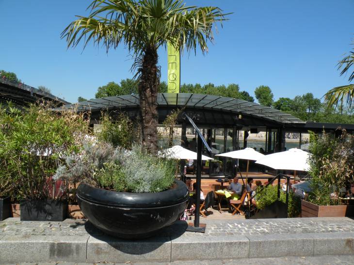  restaurant sur la Seine : Le Quai