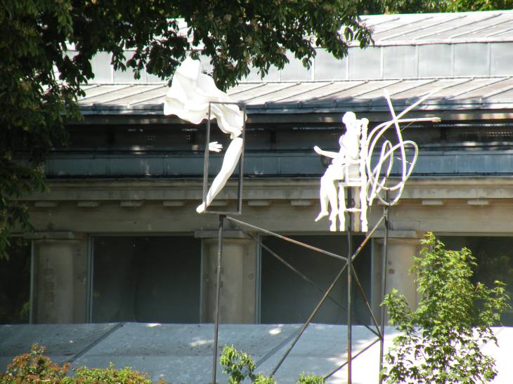  sculpture moderne