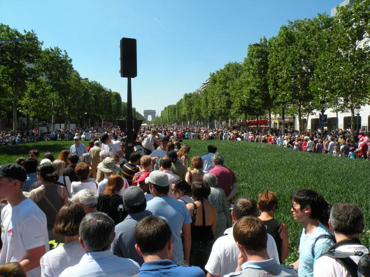  champs de cultures sur les Champs Elyses