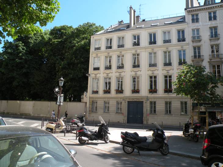  81, rue de l'Universit