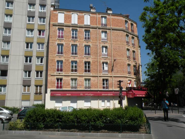  immeuble en briques, 90 , rue du Chteau des Rentiers