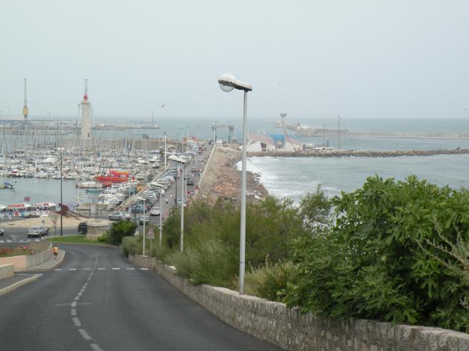 vue panoramique du port de loisirs