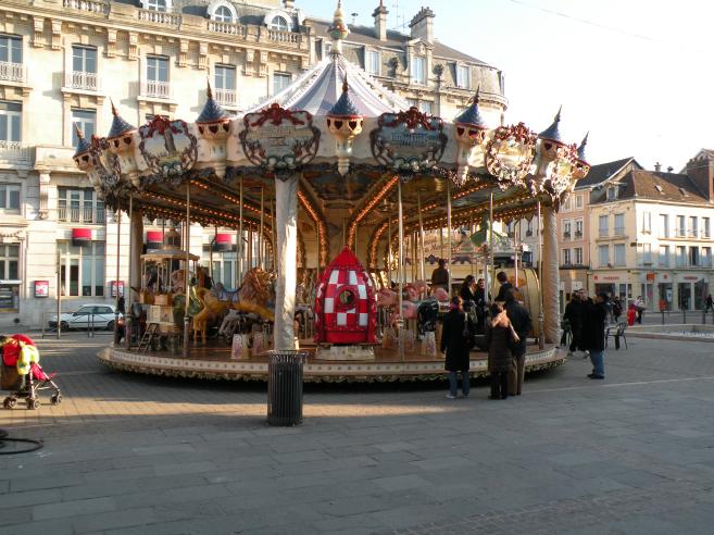  Le mange de la Place de l'Htel de Ville