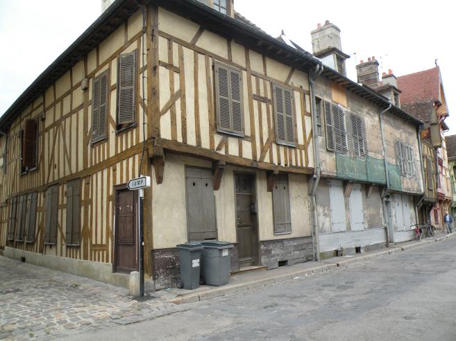  Maison  pans de bois, rue Klber