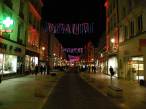  commerces de la rue Emile Zola by night