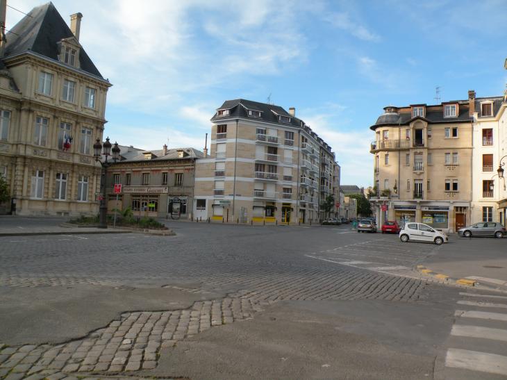  la place de l'Htel de Ville
