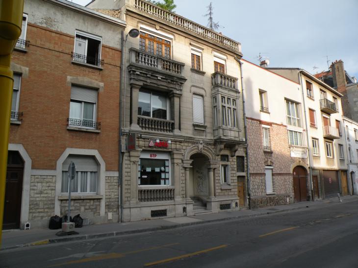  immeuble avec terrasse sur le toit