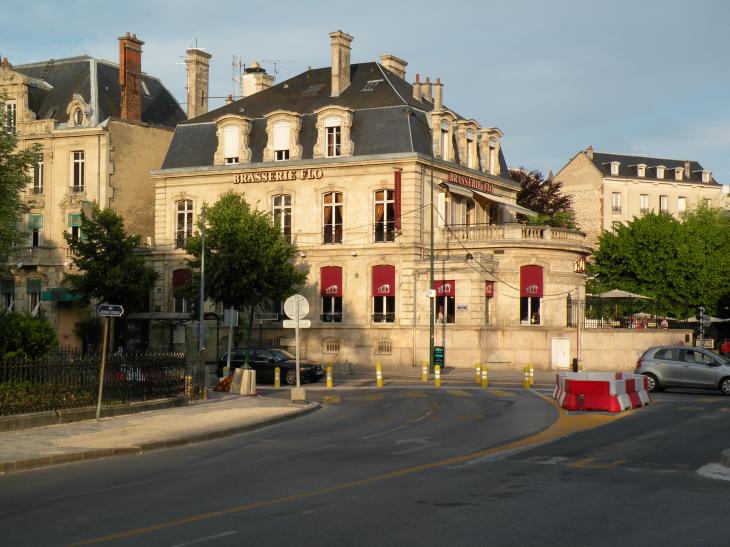  la Brasserie Flo, Boulevard Foch
