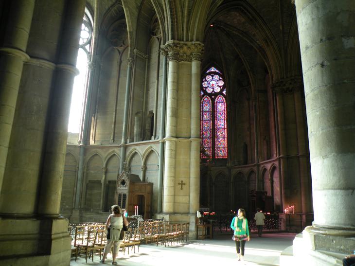  intrieur de la cathdrale
