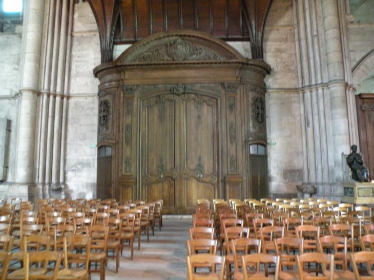  porte monumentale en bois, cathdrale