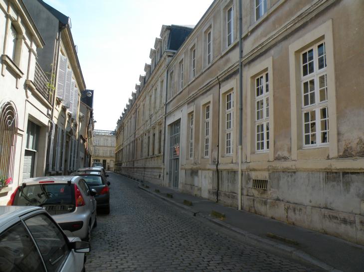  belle rue pave, (rue Vautier Le Noir)