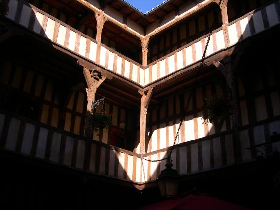  cour intrieure (ruelle des chats)