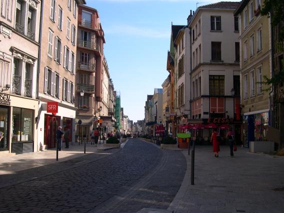  artre commerante (rue Emile Zola)