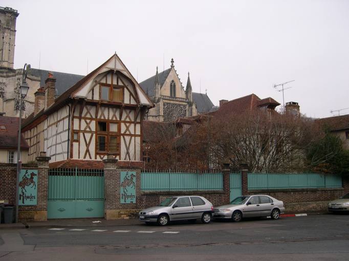 Maison  Pan de bois, rue Nicolas Camusat