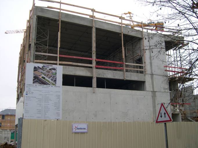  contruction d'un immeuble du nouveau campus