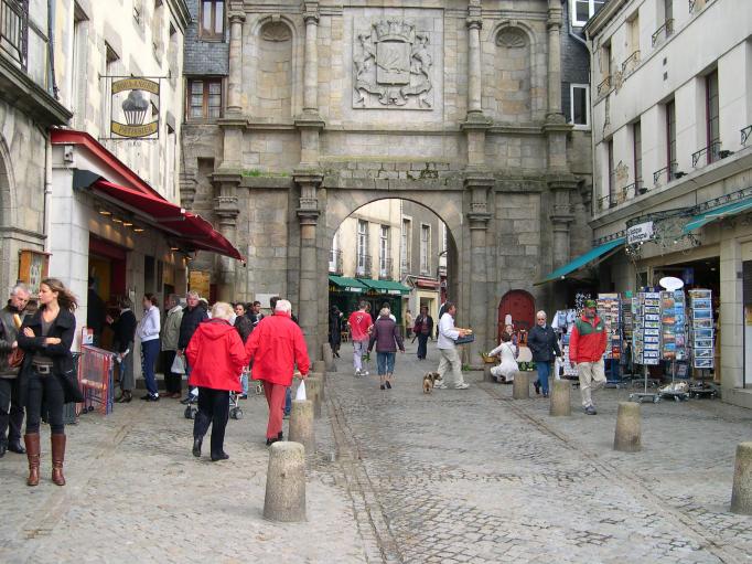  Une des portes de la ville